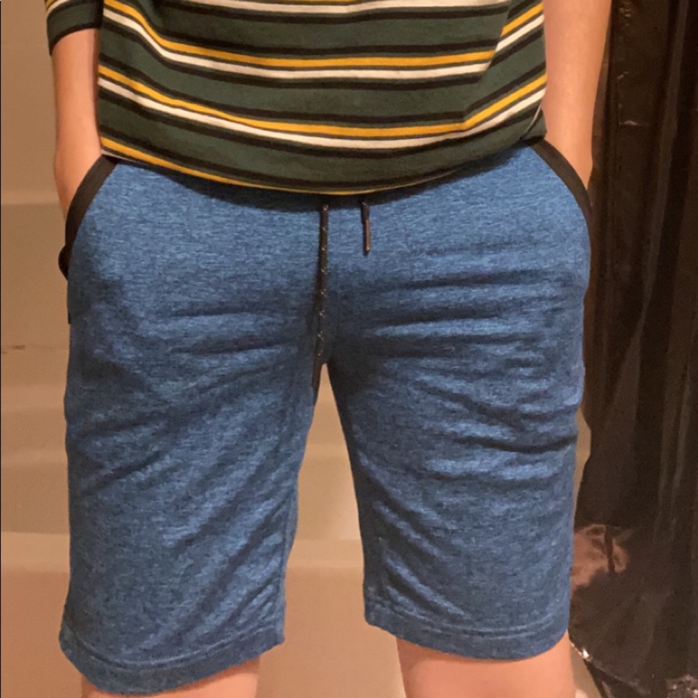 Blue American eagle shorts